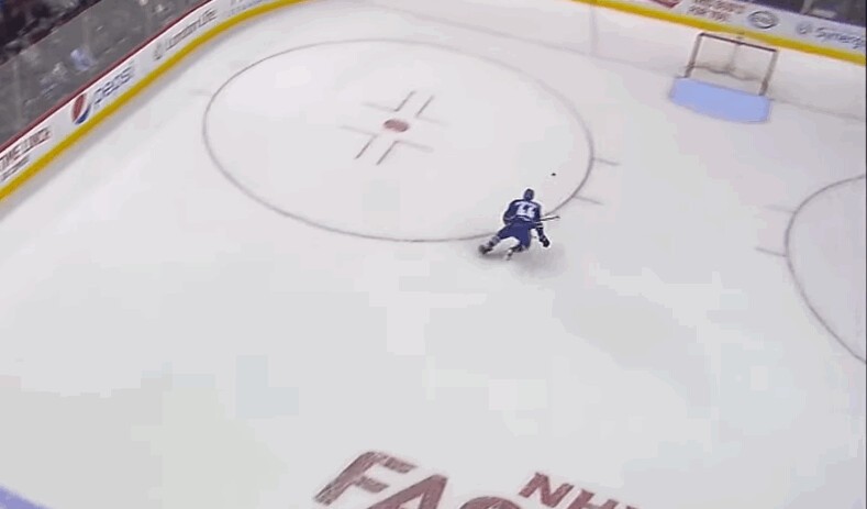 Premier but avec les Canucks pour Loui Eriksson sous forme... d'autogoal