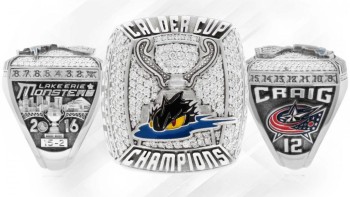 Dean Kukan et les Monsters ont reçus leur bague de champions