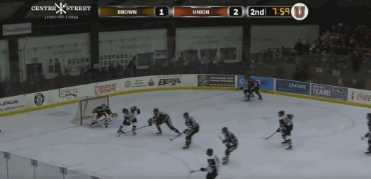 Un bien joli but dans le championnat collégial new-yorkais