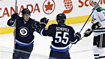 Un 2ème tour du chapeau pour Patrik Laine