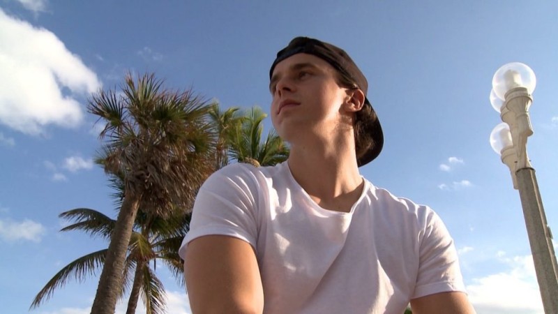 Joli reportage sur Denis Malgin sous le soleil de la Floride