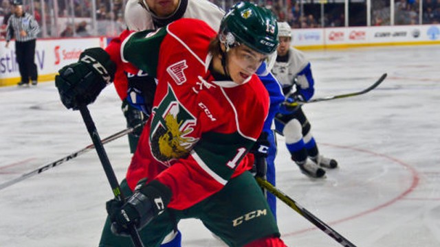Nico Hischier est le meilleur joueur des ligues canadiennes de cette dernière semaine