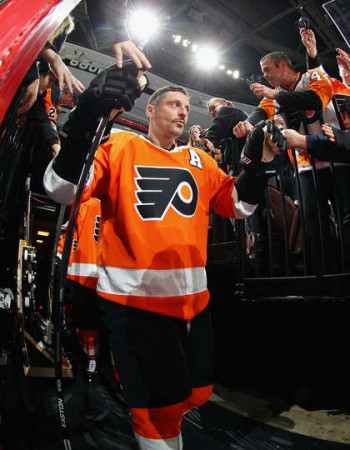 Un but pour Mark Streit dans la victoire des Flyers