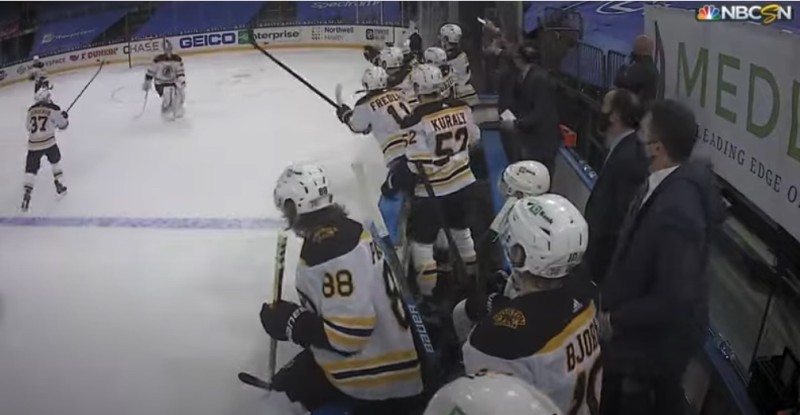 Jonas Hiller vraiment pas content hier soir