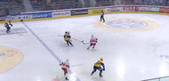 Elias Pettersson marque à son premier match en NHL