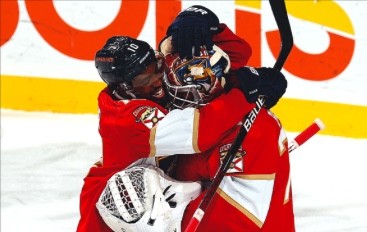 Luca Sbisa retrouve sa place dans l'alignement des Islanders mais s'incline