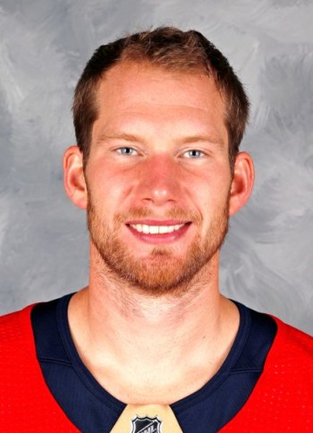 Le nouveau masque de James Reimer