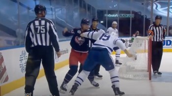 Dean Kukan et Jason Spezza s'échangent quelques amabilités