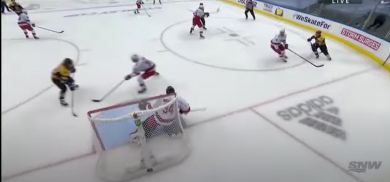 A (re)voir : le superbe assist de Brad Marchand