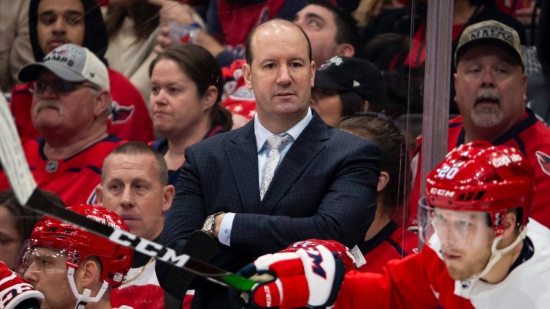Les Capitals virent leur coach