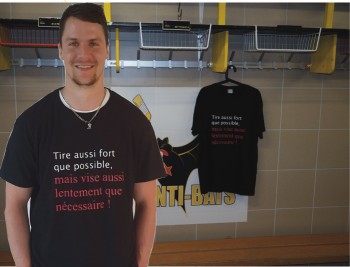 Un t-shirt original pour soutenir le HC Saint-Imier