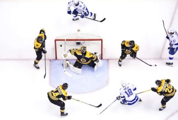 Le Lightning proche d'éliminer les Bruins, les Islanders et les Golden Knights passent devant