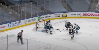 Une petite promenade de santé pour Shea Theodore