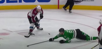 Un bel assist de Nathan MacKinnon sur le but de Mikko Rantenen