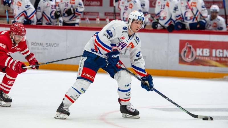 Et Pius Suter passe de Chicago aux... GCK Lions