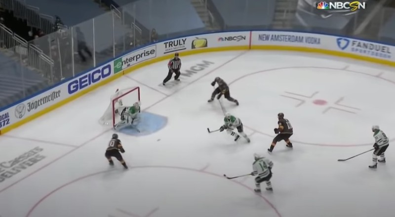 Petite leçon du tic-tac-toe parfait par les Golden Knights