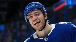 25 points et plus en play-off par un centre de moins de 25 ans