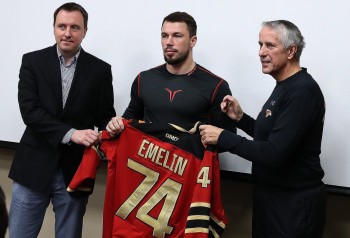 On ne badine pas avec les sigles de la NHL du côté de la KHL