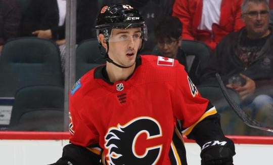 Un premier étranger quitte la Suisse pour rejoindre le camp d'entraînement de son équipe