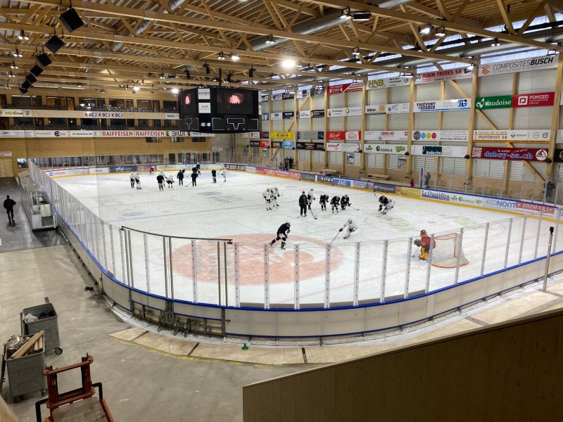 Les premières images du HC Ajoie dans sa nouvelle patinoire