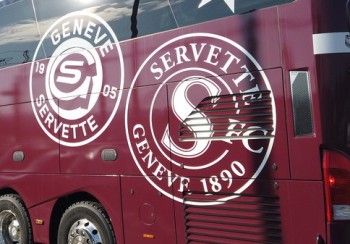 Les clubs de hockey et de foot genevois se partageront un car pour les déplacements