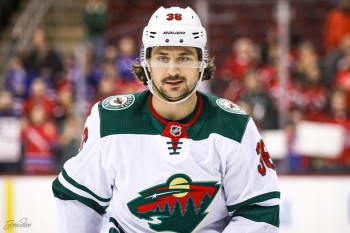 Mats Zuccarello manquera le début de saison du Wild