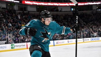 Timo Meier et les Sharks débuteraient leur saison à domicile en... Arizona