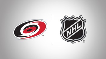 Pas de match en plein air pour l'instant pour Nino Niederreiter et les Canes