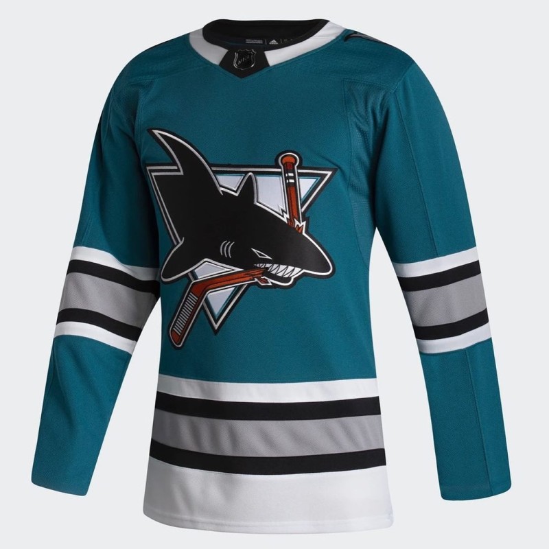 Les Sharks ressortent leur maillot des années 90