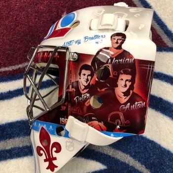 Un joli hommage aux Nordiques de Québec sur le masque de Pavel Francouz