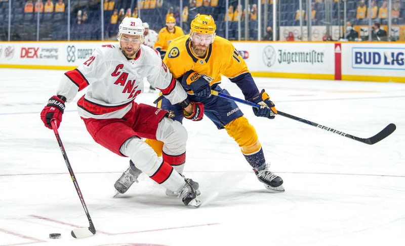 La Caroline bat Nashville avec un nouveau goal de Nino Niederreiter