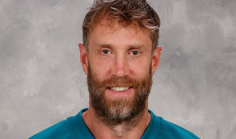 Joe Thornton manquera un mois de compétition, Auston Matthews également touché