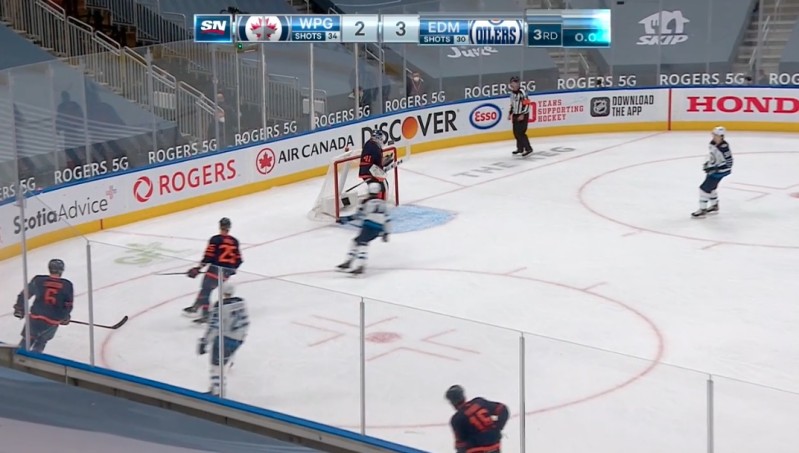 Des victoires pour les Oilers et les Blackhawks, les Hurricanes s'inclinent en prolongation