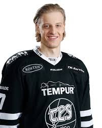 Davos mise aussi sur la Finlande, Simon Knak retourne en WHL