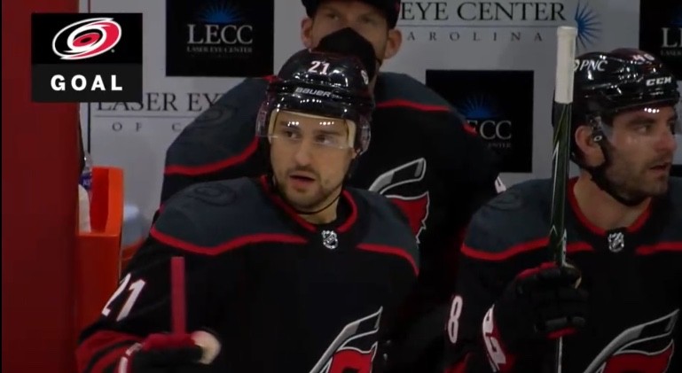 Nino Niederreiter marque son dixième but de la saison, trois assists pour Lorenzo Canonica