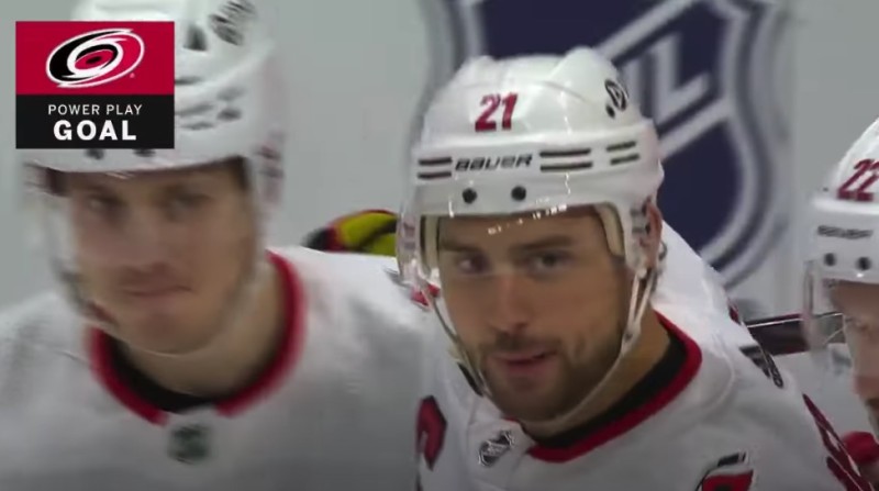 La série des Hurricanes stoppée malgré un but de Nino Niederreiter