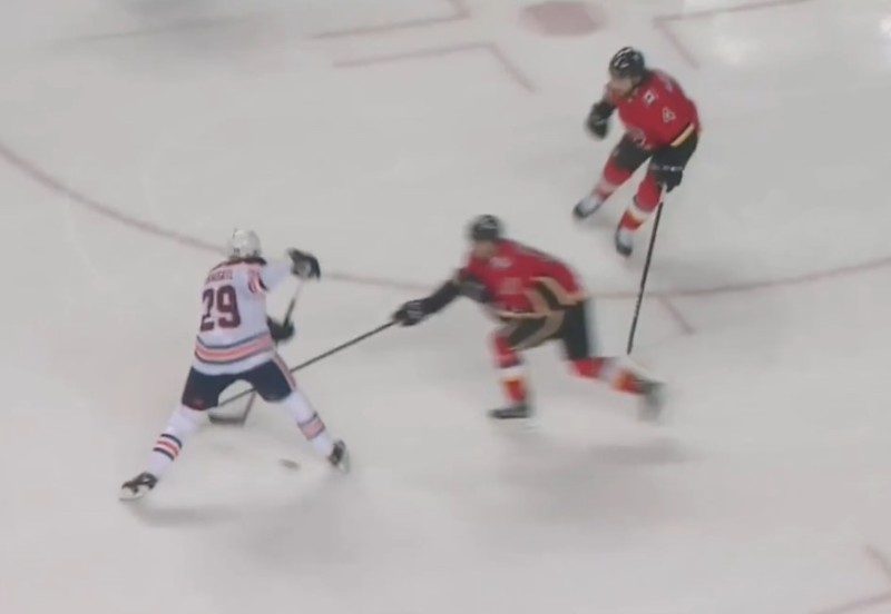 Un petit bijou d'assist de Leon Draisaitl