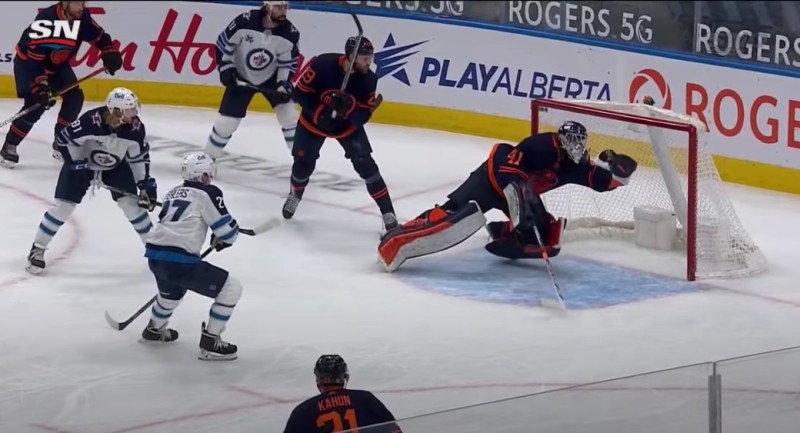 Mike Smith efface parfaitement sa grosse bourde