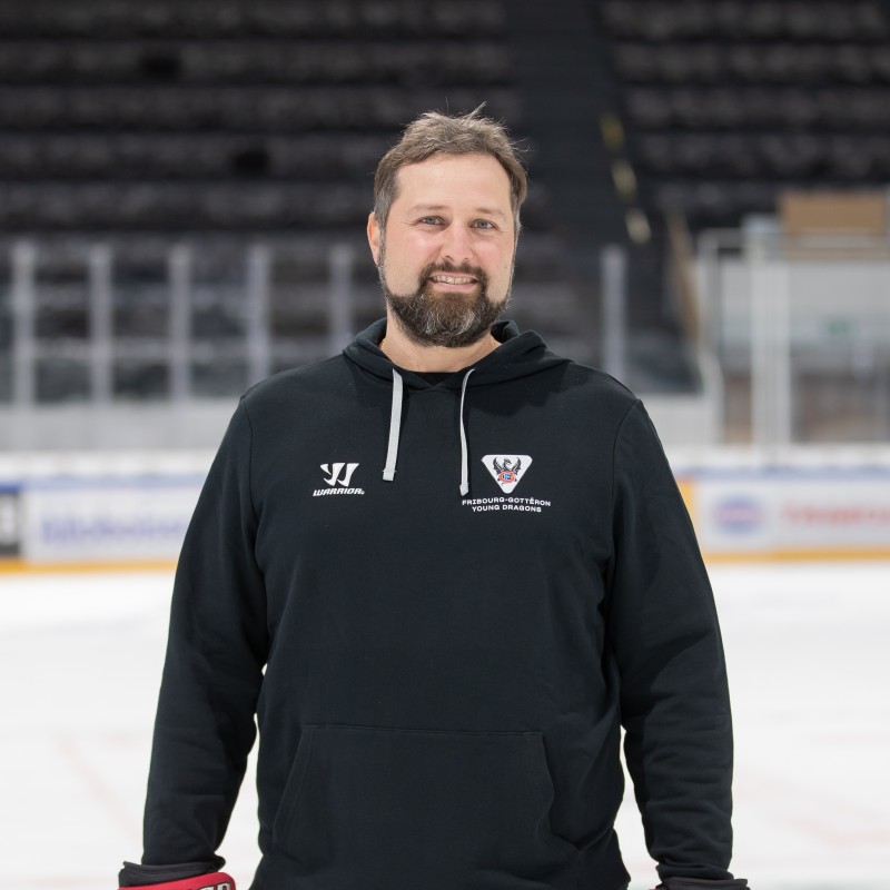 Fribourg prolonge deux coaches  U20 et U15