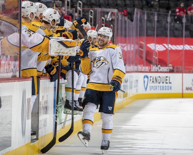 Nashville en passe sept au Red Wings, bonne soirée pour les Hurricanes et les Oilers