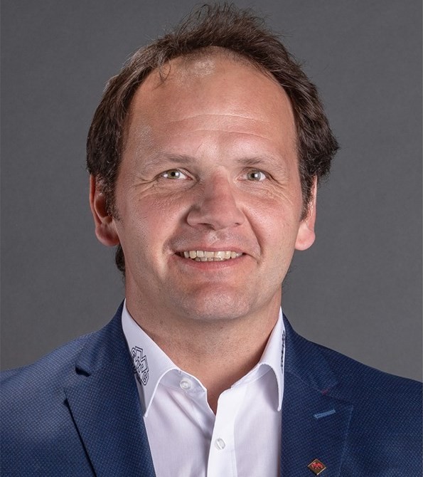 Martin Steinegger prendra le temps de la réflexion mais Lars Leuenberger en bonne position pour rester derrière le banc biennois