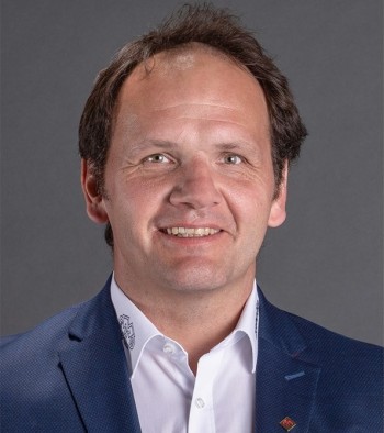 Martin Steinegger prendra le temps de la réflexion mais Lars Leuenberger en bonne position pour rester derrière le banc biennois