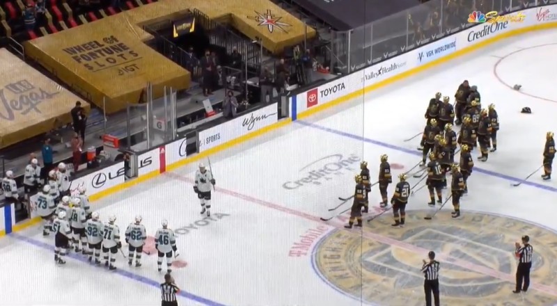 Patrick Marleau fond en larmes après une fin de match très émotionnelle