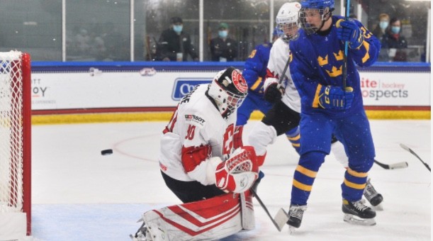 La Suisse fait jeu égal avec la Suède mais se saborde sur une pénalité