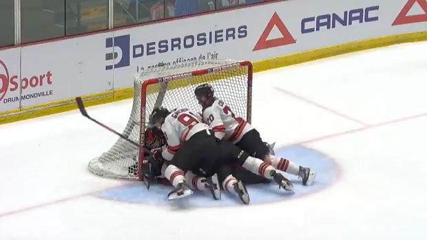 Le gardien des Remparts de Québec marque et son équipe se qualifie