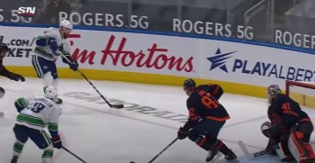 Un bel angle trouvé par Tyler Graovac