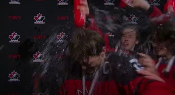 Pas simple pour le capitaine du Canada de donner son interview