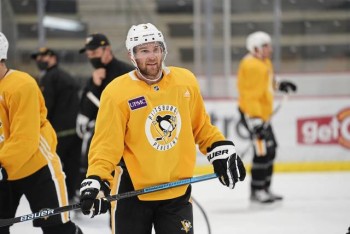 Yannick Weber parmi l'équipe élargie des Penguins