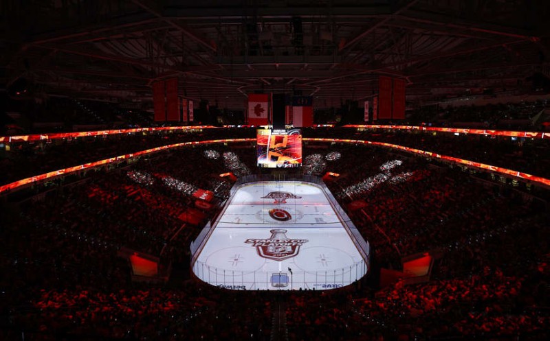 Les Hurricanes  doublent leur avance face aux Predators, les Oilers défaits