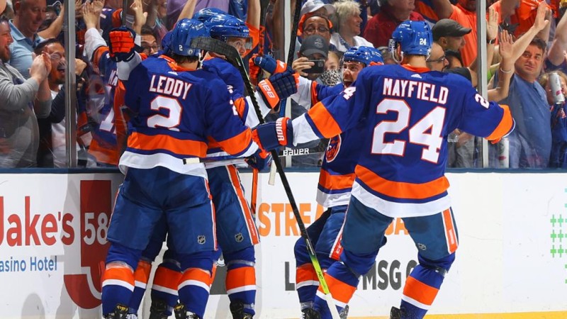 Les Islanders sortent les Bruins de la course à la Coupe Stanley